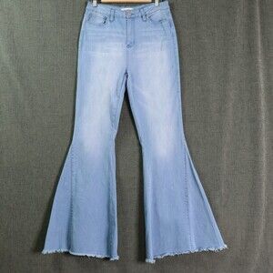 YMI GiGi Fit Flare Jeans Junior’s 13 / 31 Light Wash Wide Leg Raw Hem Retro Y2K
